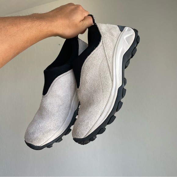 Merrell MocToe Slip-On Fuzzy Suede Shoes Black/White Size Men’s 9.5 - Picture 7 of 7